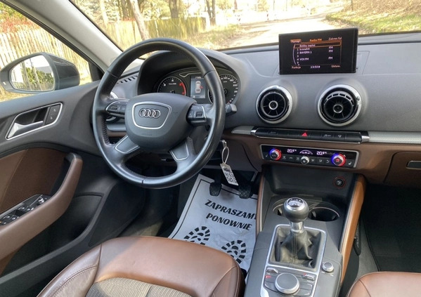 Audi A3 cena 48900 przebieg: 211000, rok produkcji 2013 z Poręba małe 254